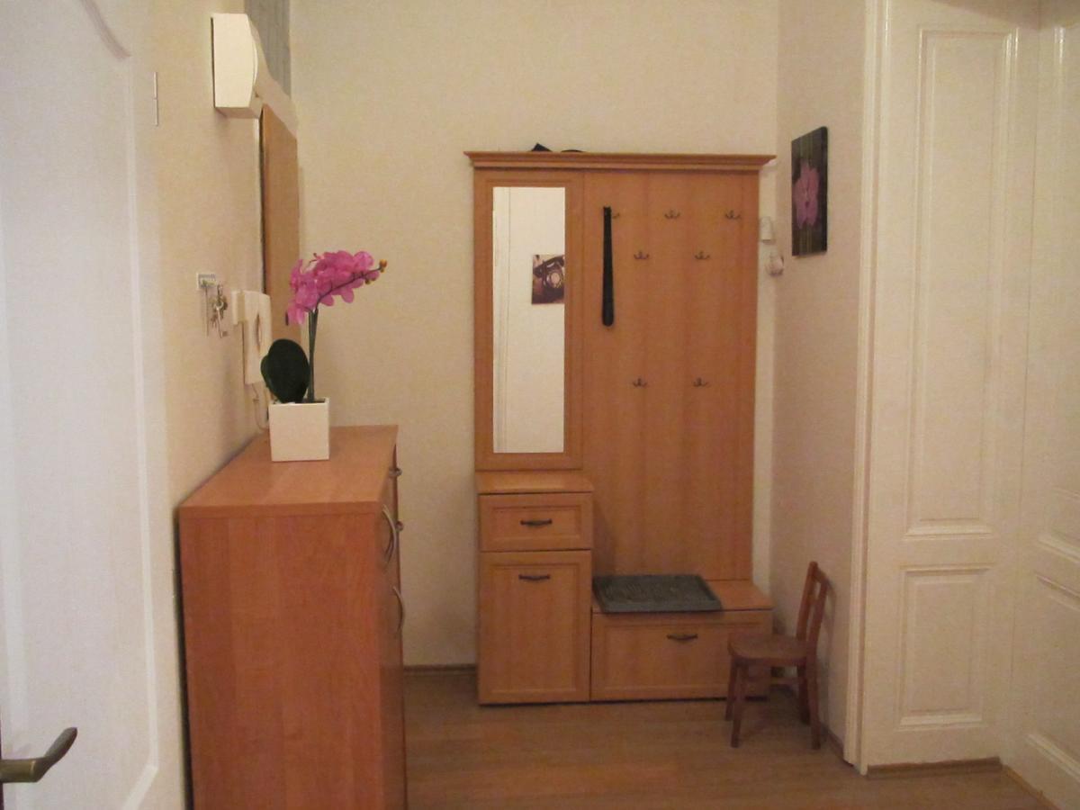 Apartment Fairy Tale การ์โลวีวารี ภายนอก รูปภาพ